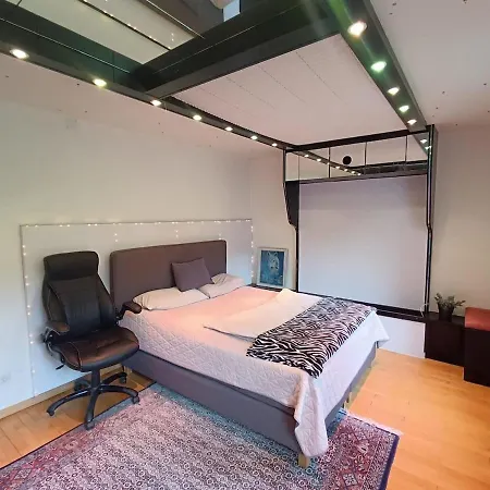 2 Zimmer, Wc, Bad Und Terrasse Appartement *